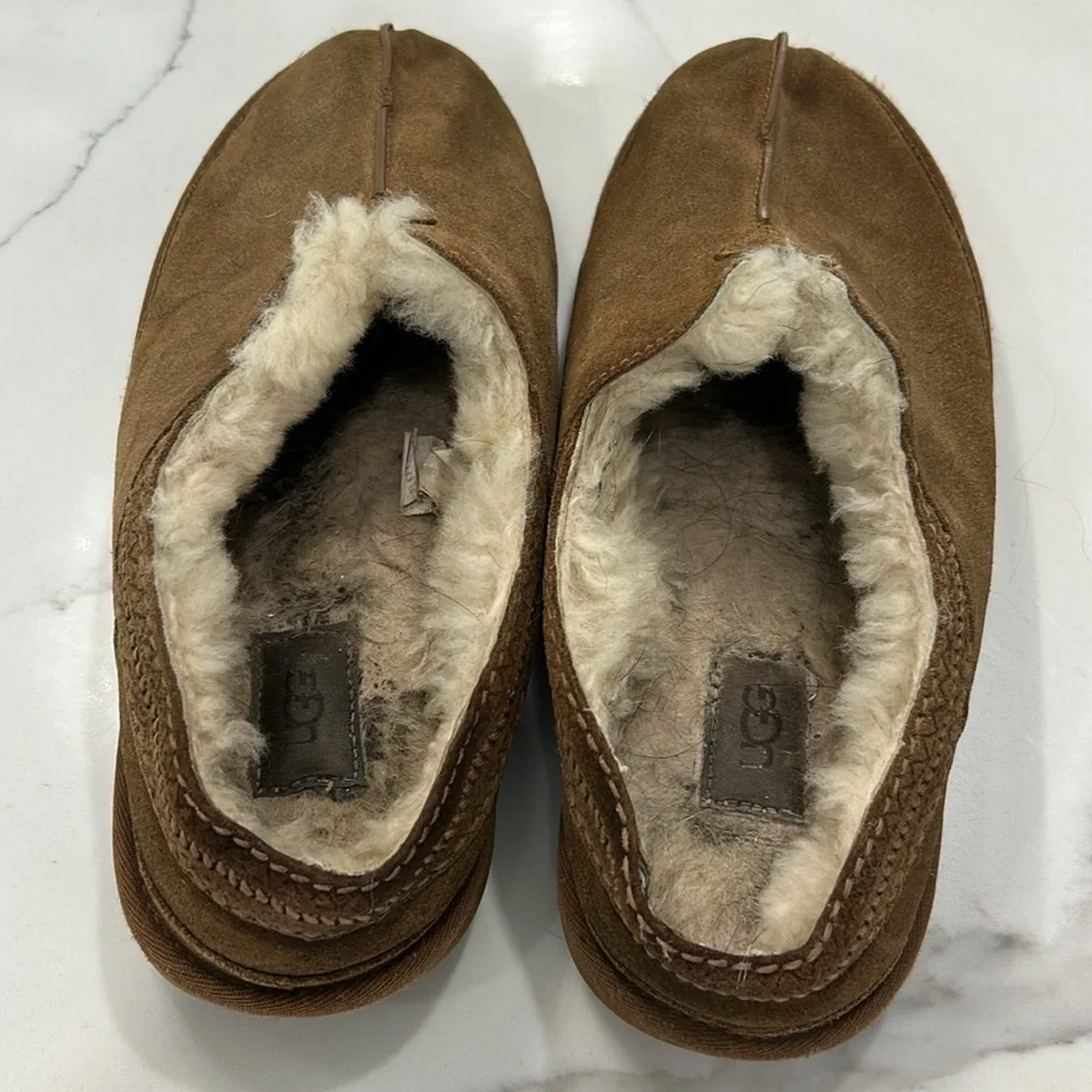 UGG Neuman Chestnut Slippers. Size‎ 13